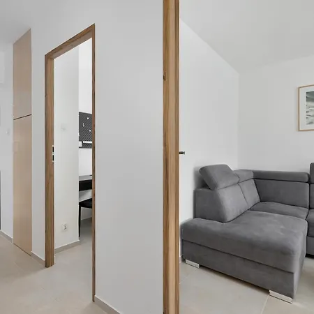 Odziezowa Homely By Bookinghost Stettin