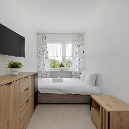 Apartament Odzieżowa Homely By Bookinghost *